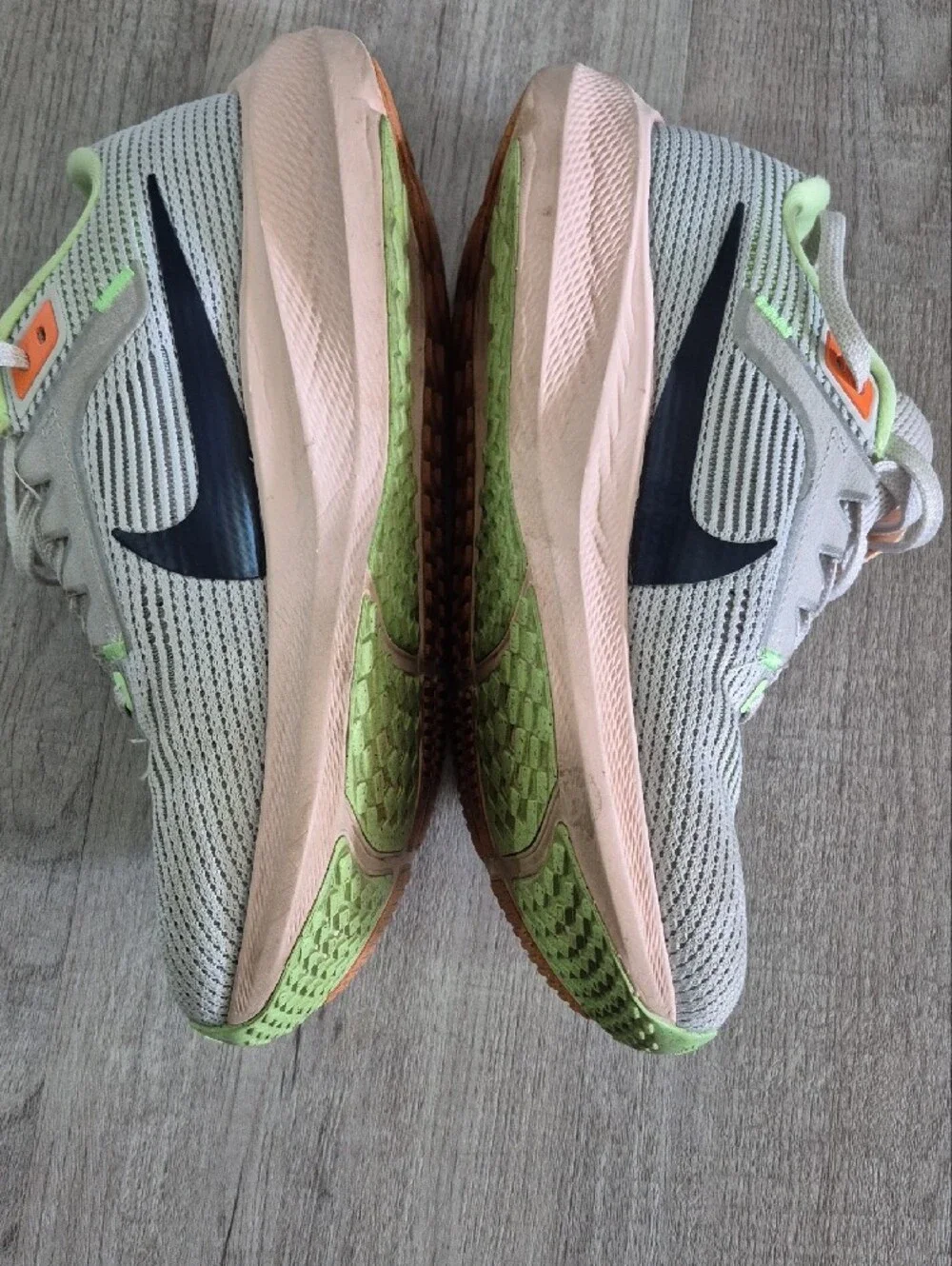 Nike Men’s Air ZOOM Running Sneakers in Light Gray, Lime and Orange